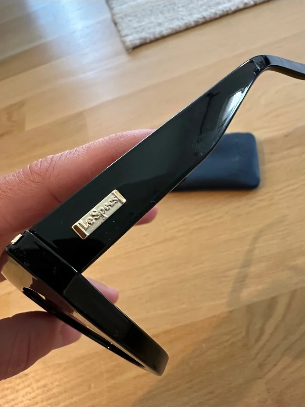 Le Specs Black Gloss Cat-Eye Sunglasses with Black Soft Pouch